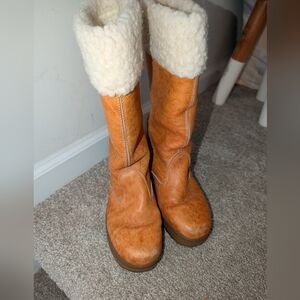 Garmont Vamess Women’s Shearling-Lined Suede Winter Boots - Tan